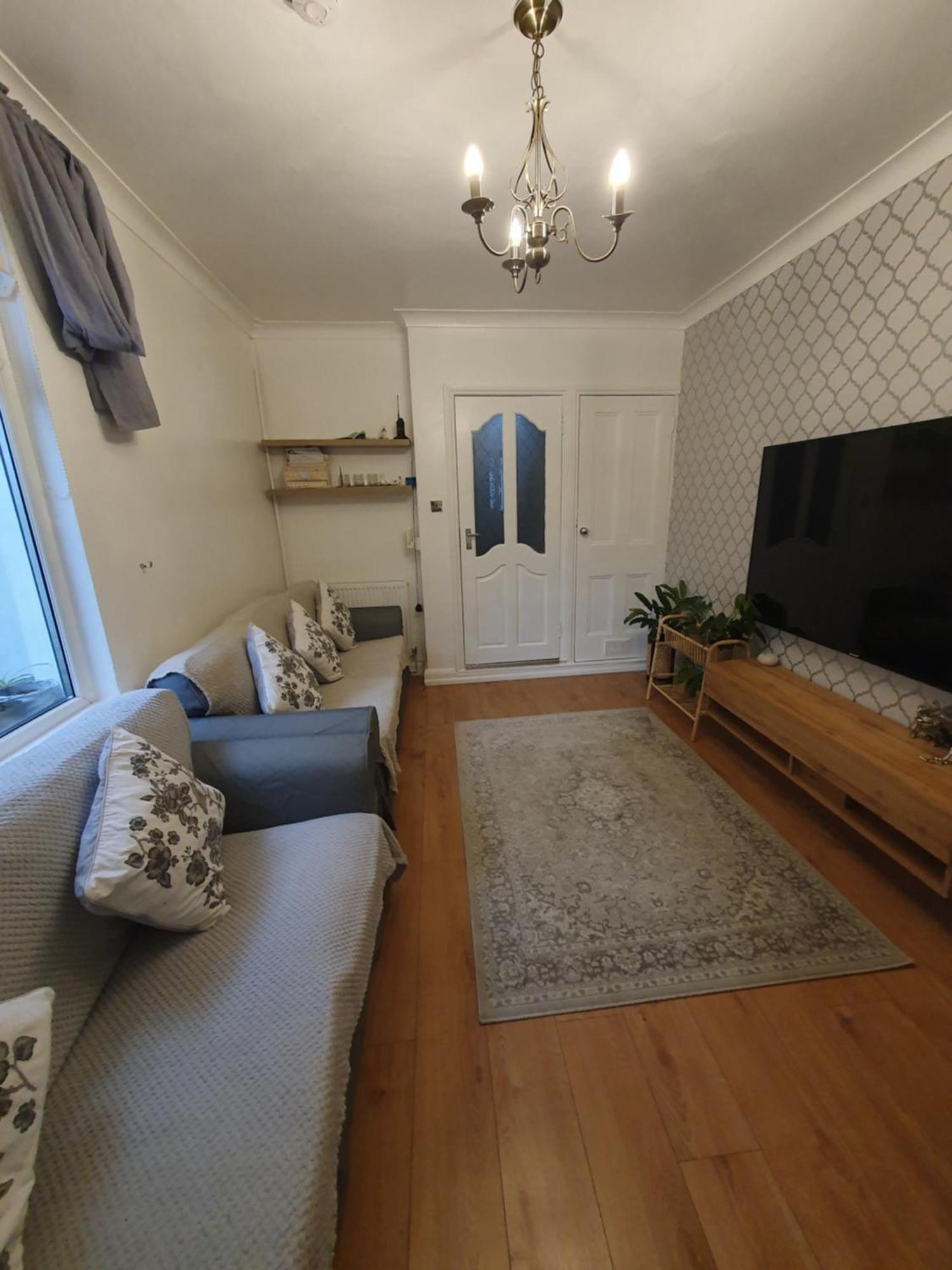 Private Double Room In Cardiff Exterior photo